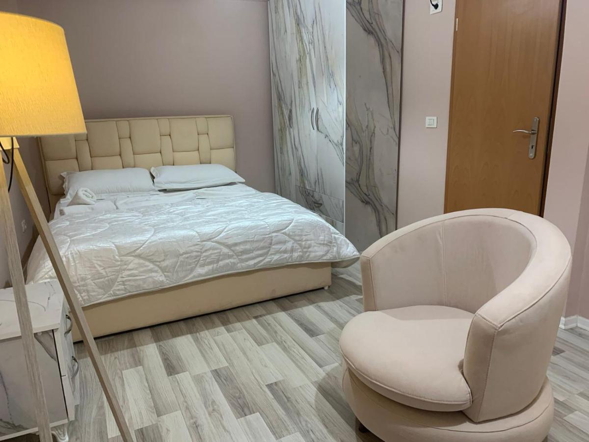 Two Bedroom Villa Тирана Экстерьер фото